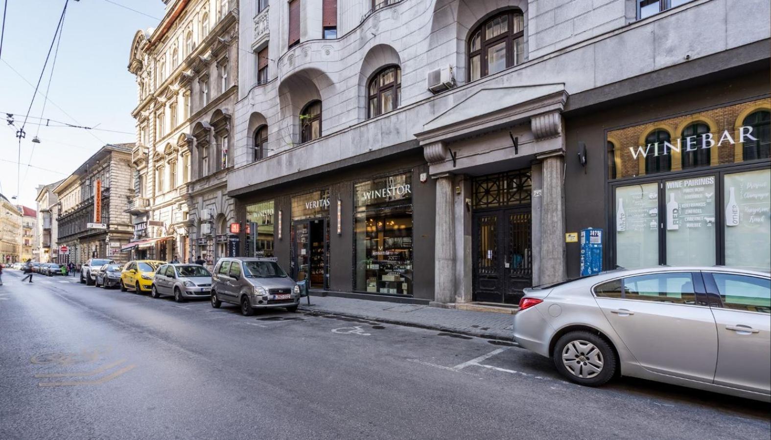D58 - Grand Boulevard Royal Apartment - Best Location By Bqa Budapest Kültér fotó